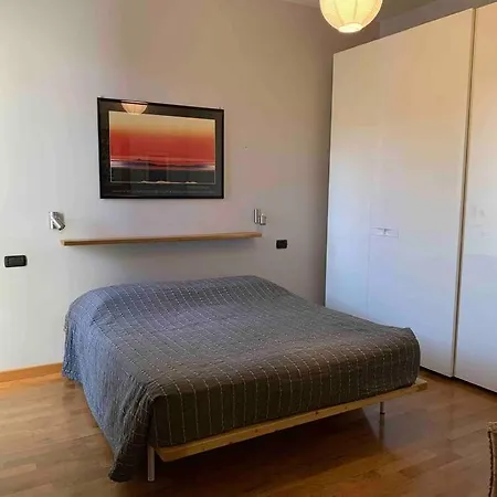 In Citta- A Con Terrazzo